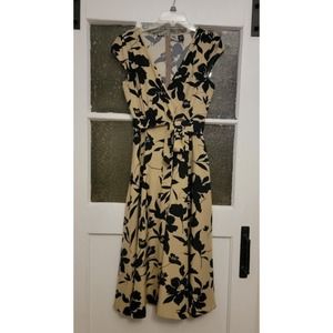 Shein Floral Print Belted Wrap Dress - Size Medium/6